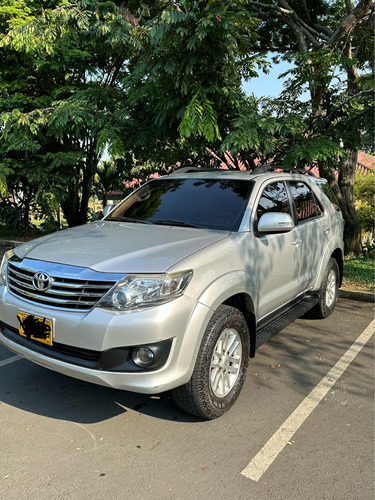 Toyota Fortuner 2.7l 4x2