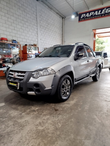 Fiat Strada 1.8 16v Adventure Cab. Dupla Flex 2p