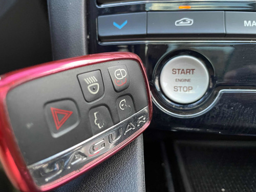 Imagen 14 de 15 de Jaguar F-pace Americano