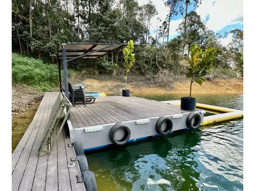 Venta De Espectacular Casa Amoblada En Guatape Con Salida Al Embalse