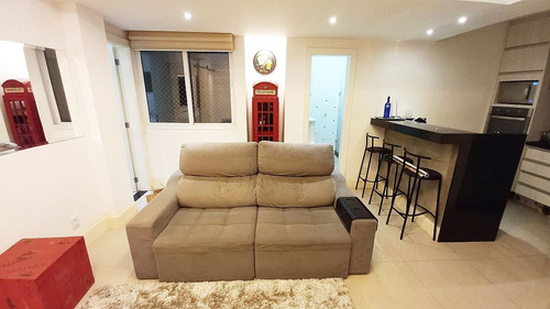 Imagem 2 de 19 de Apto Copacabana | 2 Quartos | 65 M² | Cond: R$800.00 | 0 Vagas - 1a232at