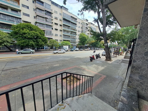 Venta De Apartamento En Las Acacias- Av. Victoria