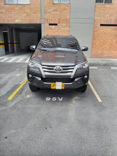 Toyota Fortuner 2020 2.4 Turbo Diesel 4x2