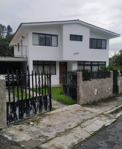 Best House Vende Quinta En Los Castores