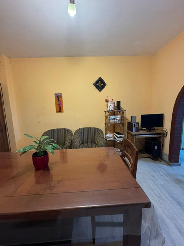 Venta Casa 2 Dormitorios Barrio Las Palmas