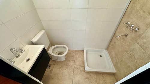 Casa 4 Amb En Venta En Bernal Oeste Patio Terraza