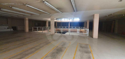 Bodega Comercial En Renta En Legaria