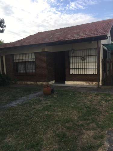 Imagen 2 de 14 de Chalet Para 6 Marde Ajo Parque Parrilla Barrio Residencial