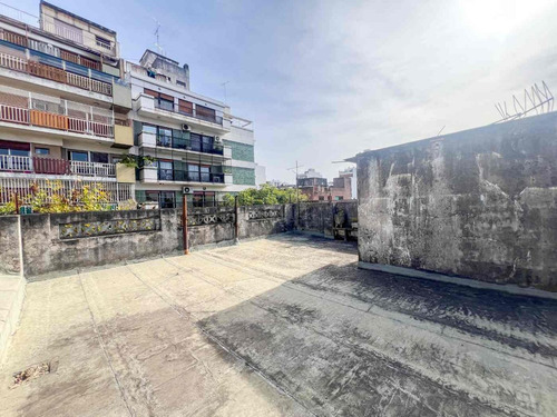 Venta Casa 9 Ambientes Flores