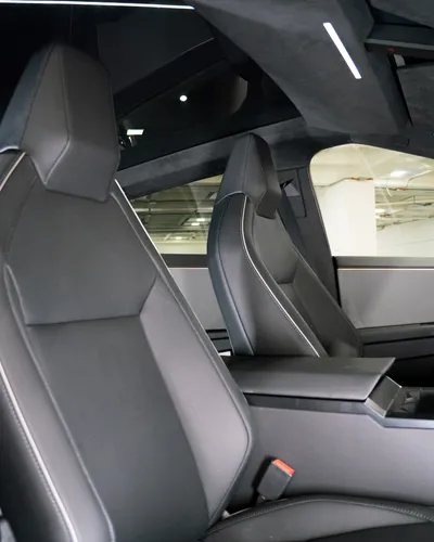 Tesla Cybertruck Tres Motores