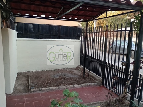 Simpática Casa En Venta 2 Dormitorios 1 Baño Comuna Conchalí