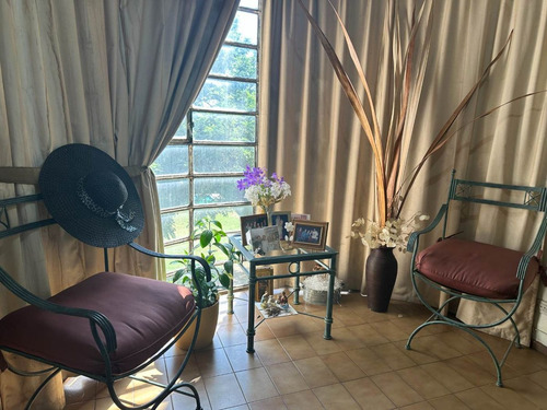 Enorme Casa De 4 Dor. Y Pileta En San Salvador