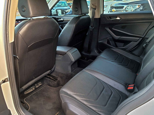 Imagen 10 de 15 de Volkswagen Jetta 2019 4p Highline L4/1.4/t Aut