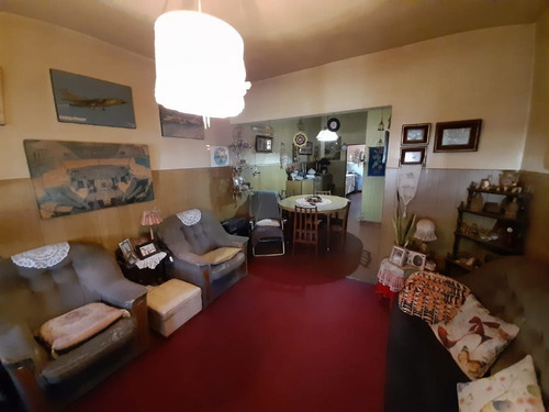 Imagen 2 de 13 de Chalet En Venta Cond En Ituzaingo Norte