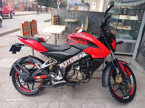 Pulsar Ns 150