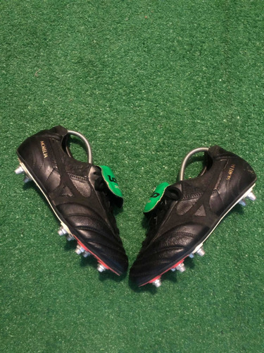 Chuteira De Travas Mizuno Morelia Com Língua De Lotto