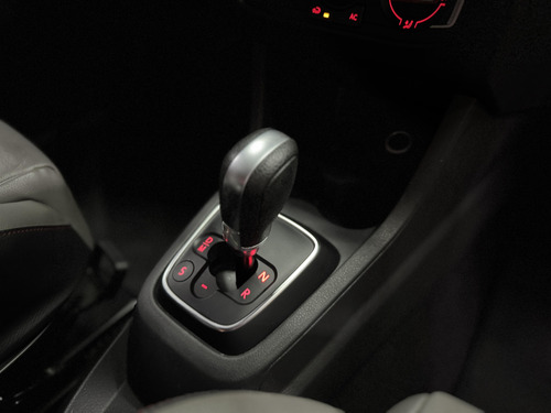 Volkswagen Fox Fox 1.6 16v MSI Pepper I-Motion (Flex)