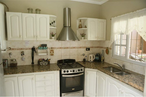 Imagen 7 de 30 de Casas En Venta 3 Dormitorios City Bell