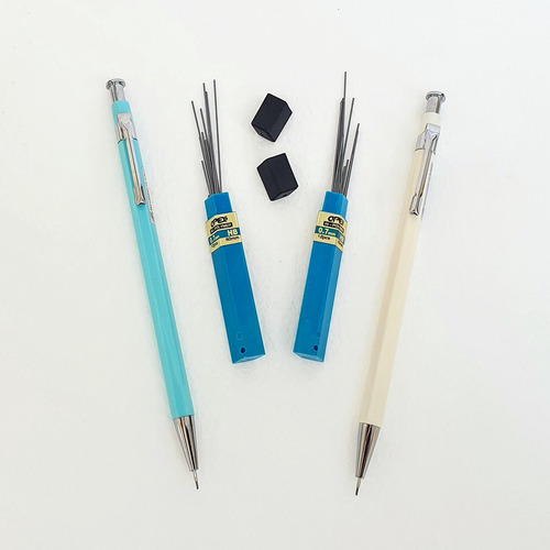 2 Lapiseiras 0,7 Alumíni Téc + 2 Tubos Grafite 0,7 Apex Hb