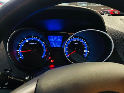 Imagem 7 de 15 de Hyundai Ix35 Gl 2.0 16v 2wd Flex Aut.