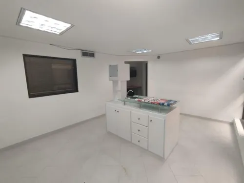 Oficina En Arriendo En Versalles. Cod A10786