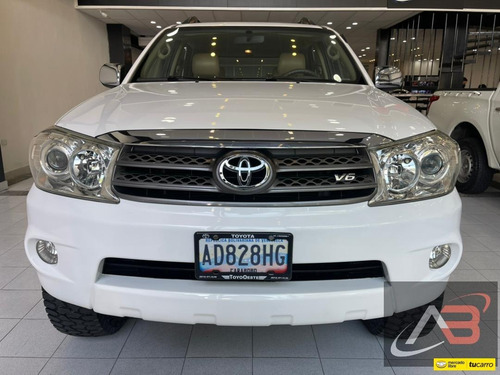 Toyota Fortuner Sr 7ptos 4x4
