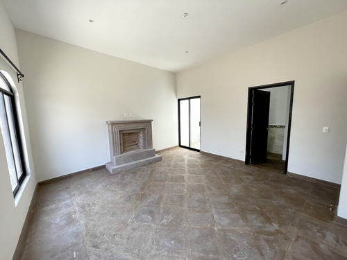 Casa En San Miguel De Allende En Venta: 3 Recámaras Y Rooftoop
