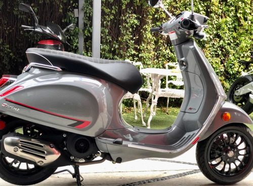 Imagen 5 de 8 de Vespa Sprint 150cc