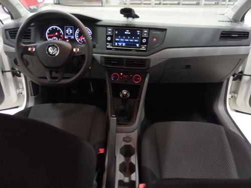 Volkswagen Polo 1.0 Mpi Total Flex Manual