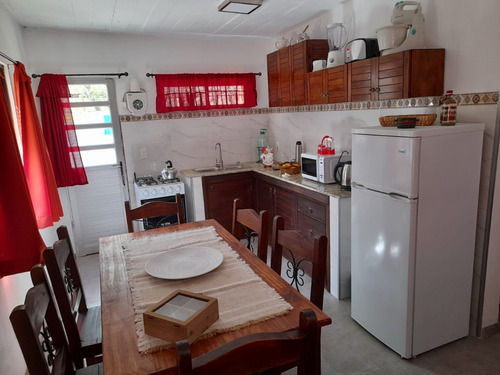 Imagen 6 de 16 de Casa Para 6 Personas. Playa Los Botes, La Paloma