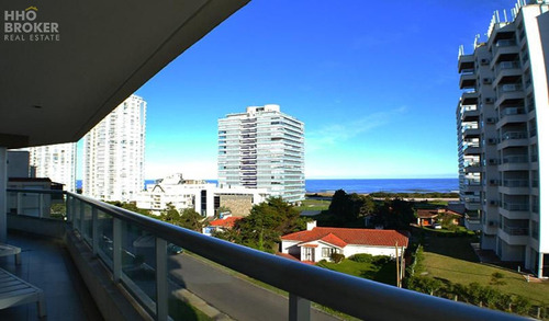 Playa Brava. Punta Del Este. A Pasos Del Mar 