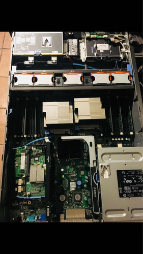 Servidor Dell Poweredge R710 2 Intel Xeon 32gb Ram 4 Discos (Usado)