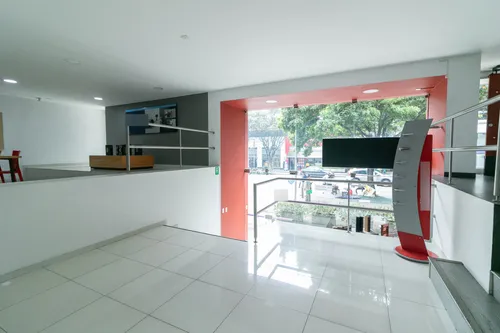Local En Arriendo/venta En Chico Norte Ii. Cod V1103006