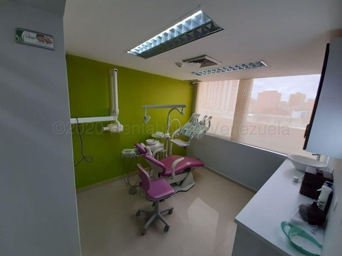 Imagen 9 de 21 de Ingrid Guzman. Clinica Odontologica En Venta El Rosal Mls #21-8011