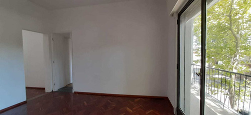 Venta, 2 Apartamentos En Un Padrón (con Renta)