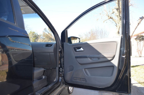 Volkswagen Suran 1.6 Highline 101cv