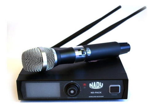 Sistema Uhf Micrófono Inalámbrico Nady Nd-301 De Mano Doble Antena Color Negro