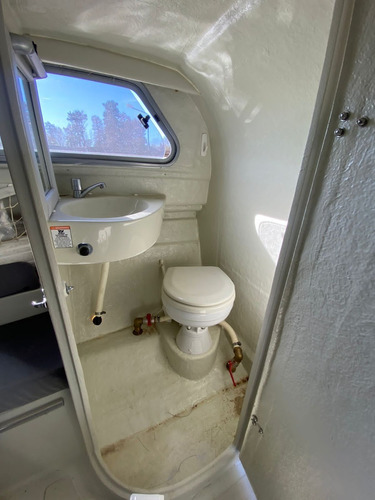Imagen 8 de 15 de Vision 660 Cabin Lancha Cuddy No Quicksilver