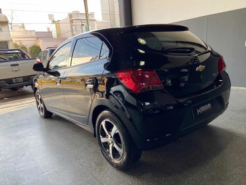 Imagen 7 de 24 de Chevrolet Onix 1.4 Ltz At 98cv 2016