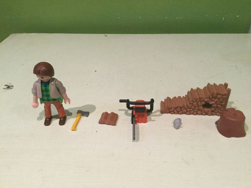 Imagen 2 de 2 de Leñador Playmobil Con Todos Sus Accesorios.