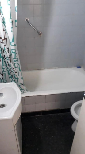 Imagen 10 de 12 de Departamento Venta Flores 3 Ambientes