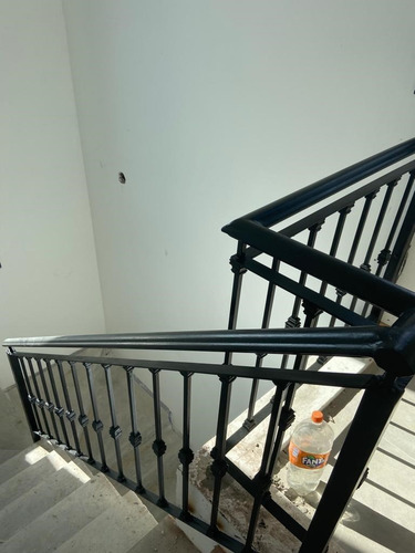 Imagen 4 de 13 de Casa Con Piscina En Venta Ubicado En Puertos