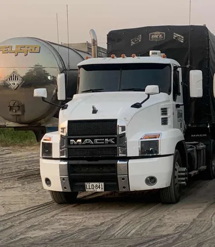 Mack 2014 Caja Mecánica, Impecable!