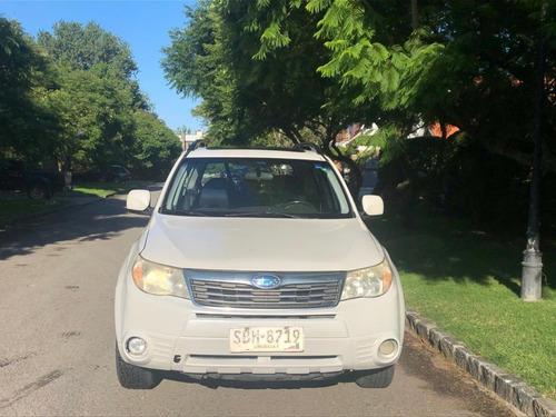 Subaru Forester 2.0 Full