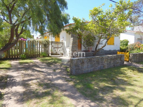 Imagen 2 de 3 de Venta Casa 4 Dormitorios, Playa Mansa, Punta Del Este