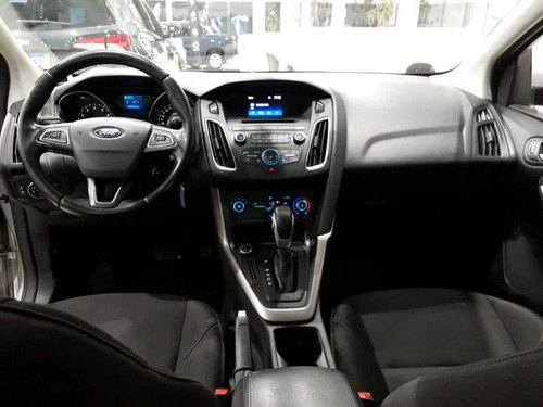 Ford Focus 2.0 SE PLUS 16V FLEX 4P POWERSHIFT
