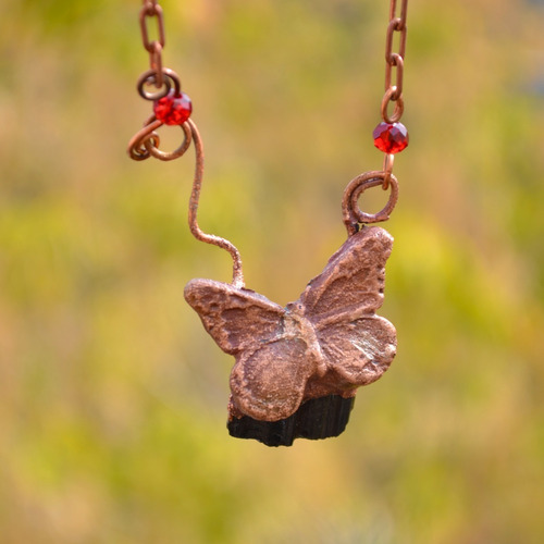 Imagen 5 de 8 de Collar Mariposa Con Turmalina Negra, Cadena De Cobre, Cod1