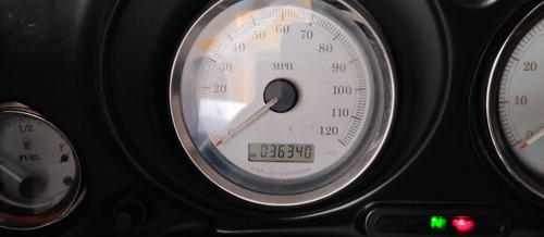 Motocicleta Harley Davidson Street Glide