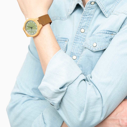 Imagen 4 de 4 de Reloj De Madera Y Correa De Cuero Ajustable Hombre