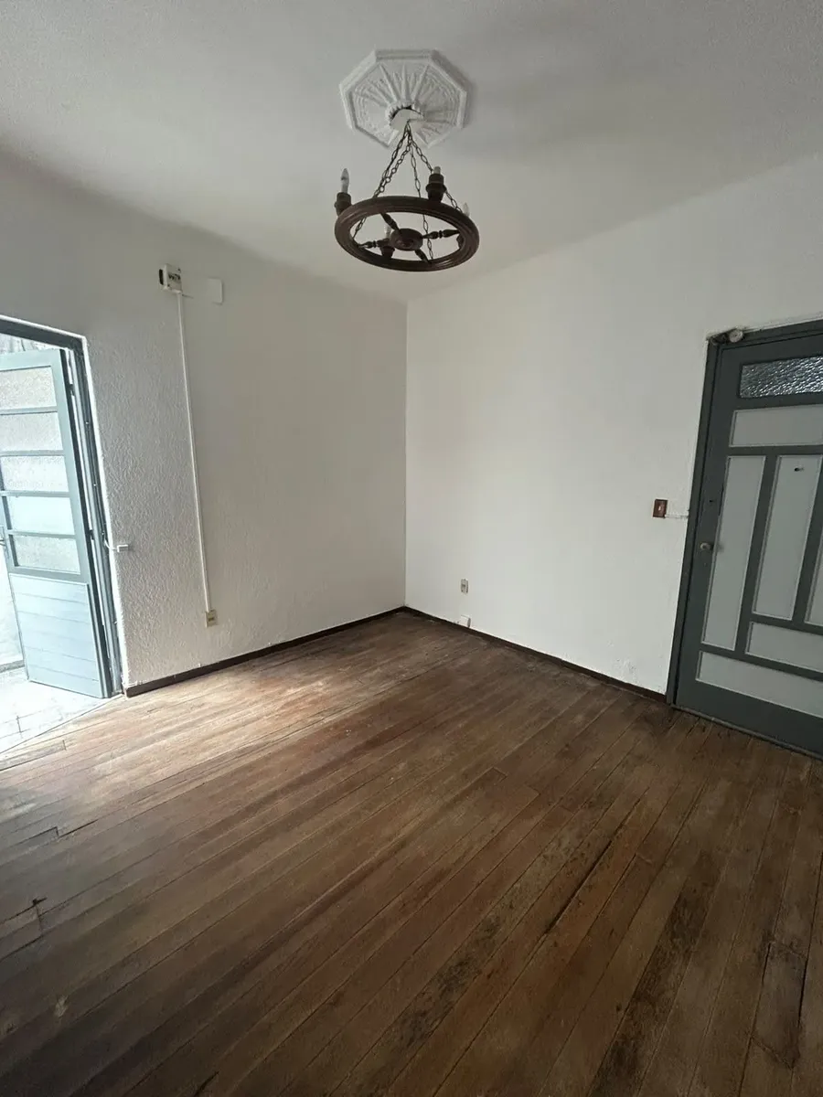 Se Alquila Excelente Apartamento De 2 Dormitorios Y 2 Patios Ubicado En Pocitos · Foto 2